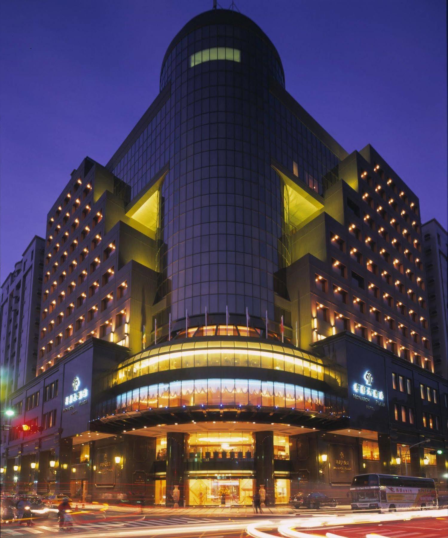 Monarch Plaza Hotel Taoyuan Exterior photo